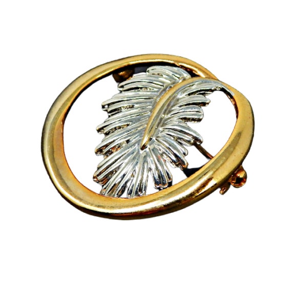 Silver Leaf Inside Gold Tone Circle Brooch, Vinta… - image 1