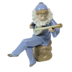 Lladro NAO Pierott Clown Strumming Mandolin Vintage 1988 No Box