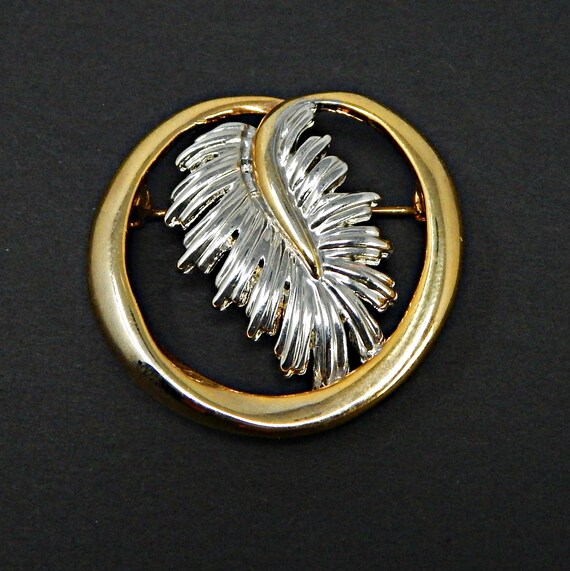 Silver Leaf Inside Gold Tone Circle Brooch, Vinta… - image 3