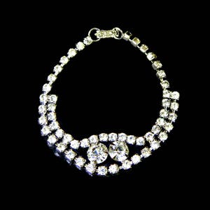 Rhinestone Two Triangle Stone Middle Bracelet main image 1
