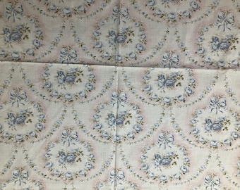 Charming  French 1940s printed floral fabric