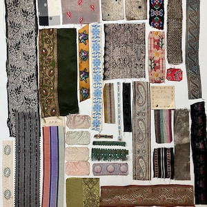 Fabuleuse collection de 30 rubans français du XIXe siècle aux années 1930 pour des projets de scrapbooking et de création