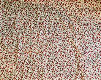 Lovely floral French 1940s child's quilt