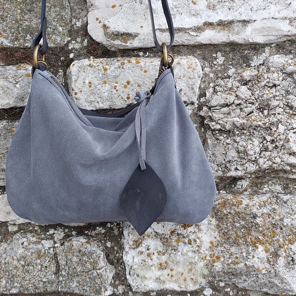 Sac bandoulière en daim doux aubergine avec zip / Mini sac hobo