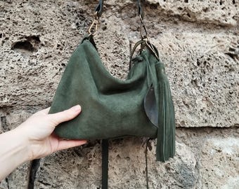 Mjuk grön mockaaxelväska med dragkedja / mini-hoboväska