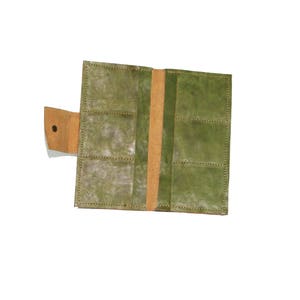 Carteras de cuero de efecto envejecido verde