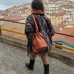 Handmade tobacco leather bucket bag