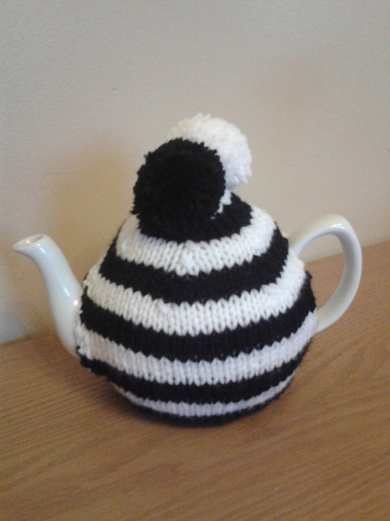 Stripey Tea-Cosy image 1