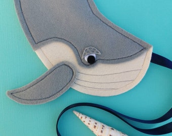 The grey whale collar HUMPFREY