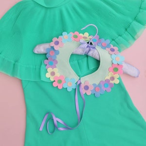 Pastel daisy flower ring felt collar image 3