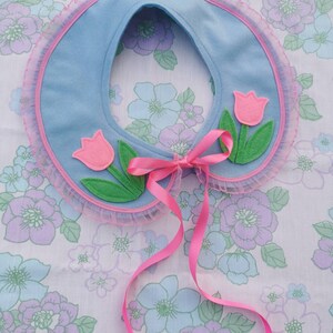 Large tulip pink ruffle felt collar image 3