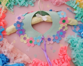 Pastel daisy flower ring felt collar