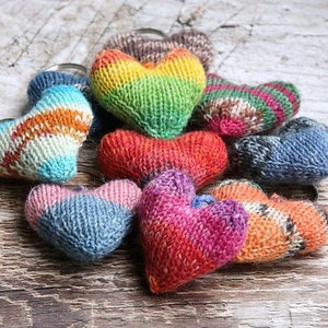 Stuffed hearts knitting pattern - Hearts for mobile, gifts and more - DIY Love decoration, pdf download, for beginners and advanced