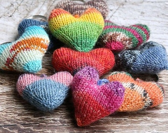 Stuffed hearts knitting pattern - Hearts for mobile, gifts and more - DIY Love decoration, pdf download, for beginners and advanced