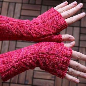 Fingerless Mittens &quot;Dart Mitts&quot;  knitting pattern PDF download - suitable for beginners and advanced knitters