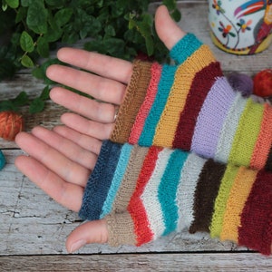 Fingerless Mittens 'Scrappalicious' knitting pattern PDF download, easy pattern for beginners and advanced knitters image 6