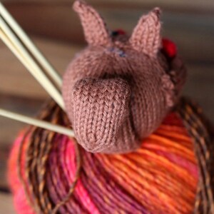 Squirrel knitting pattern PDF for beginners and advanced knitters, spring gift and decoration, easter, gift for kids and adults image 3