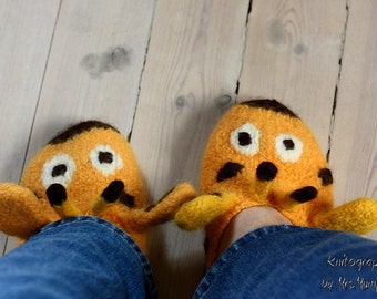 GIRAFFE slippers knitting pattern PDF download, for beginners and advanced knitters, all sizes