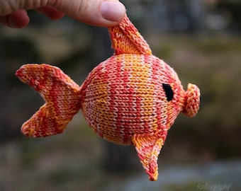 Amigurumi fish knitting pattern PDF for beginners and advanced knitters, spring gift and decoration, gift for kids and adults