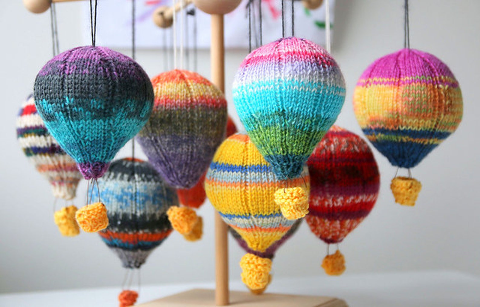 hot-air-balloons-knitting-pattern-pdf-mobile-hangers-diy-etsy