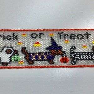 PDF for Peyote Pattern - Happy Halloweenie Trick or Treat Dachshunds 3 Dog Even Count Peyote Pattern