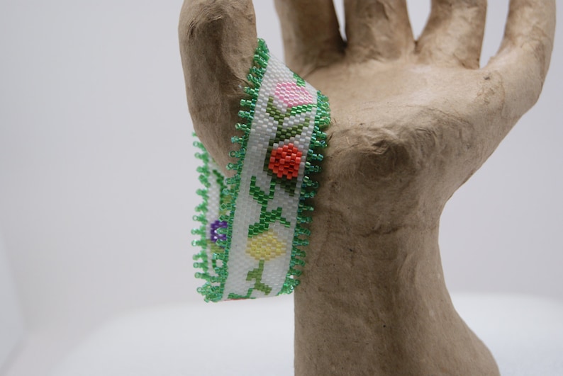 Peyote Bracelet Pattern Slim Floral Garland in TWO SIZES ...