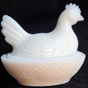 Vintage Milk Glass Hen in a Basket salt dish ring holder