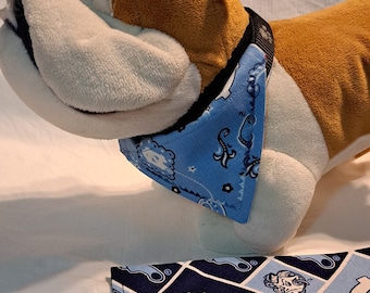 UNC Tarheels Dog Bandana: Reversible Over-the-Collar Pet Accessory