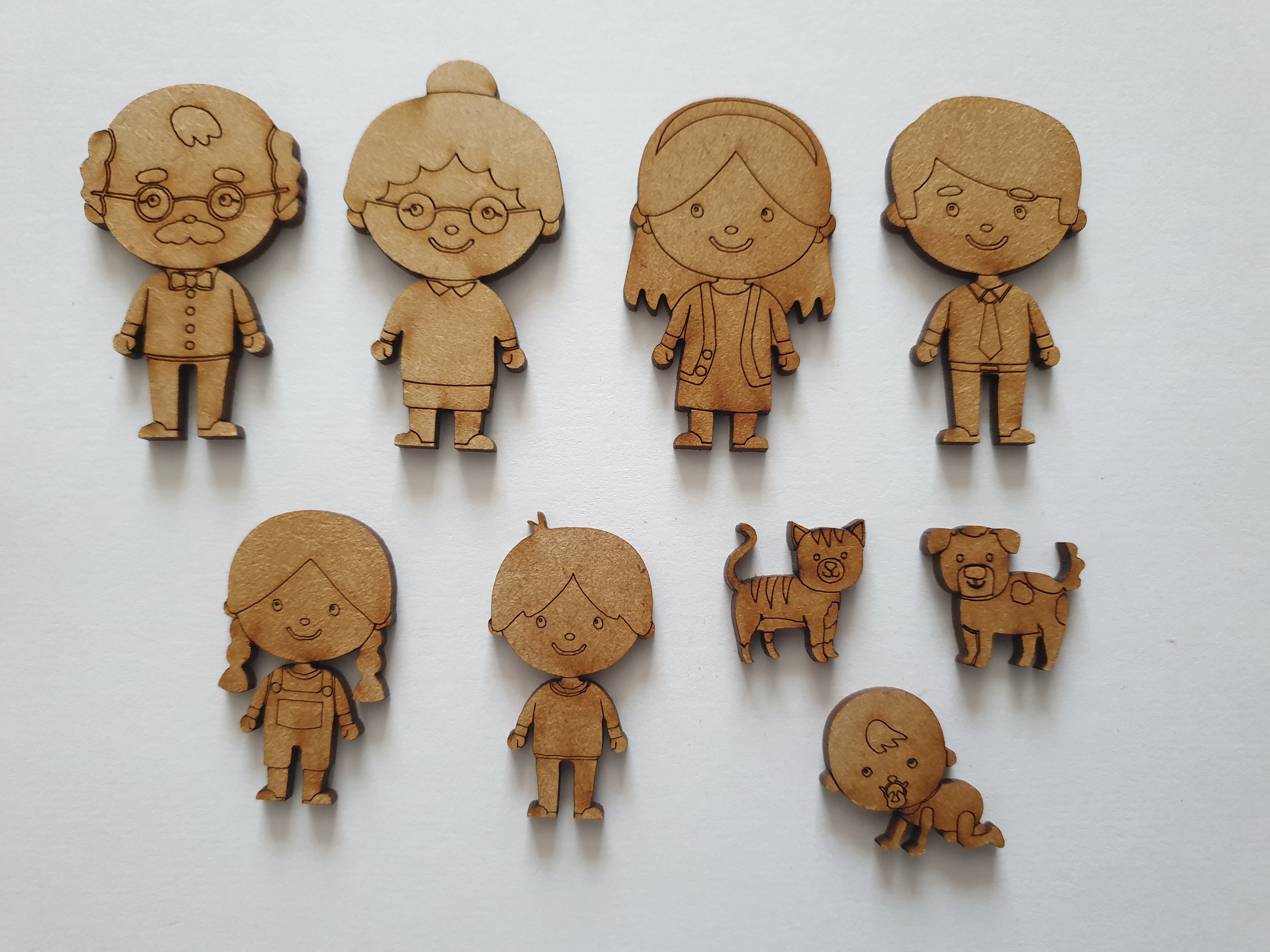 5 Families of 8 Wooden Peg Dolls - Unfinished Wooden People