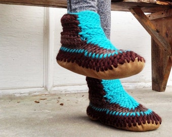 Boho Bootie Slippers Women, Turquoise Merino Wool Slippers Leather Sole, Adult Padraigs, Eco Friendly Boho Slippers Boots with Fur Lining