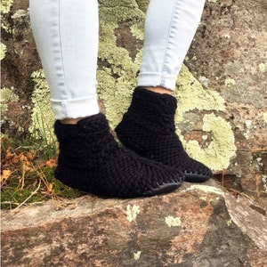 Botines de zapatillas negras Calcetines de zapatillas de | Etsy España