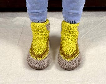 Yellow Crochet Slipper Boots with Cozy Fur Lining and Leather Sole