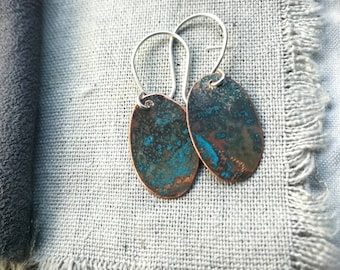 Oxidised copper rustic drop earrings. Organic style blue metallic earrings. Natural style earrings. Copper patina earrings. Small dangly.