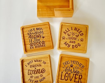 Posavasos de madera de arce, juego de 4 con soporte, tema de vino para perros