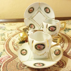 Quatrefoil Demitasse Cups Pair