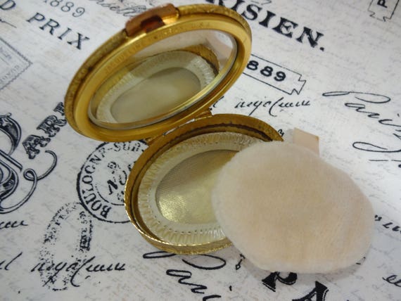 Flair Fleur De Lis Compact - image 6