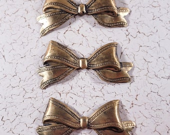 Large Brass Bow Antiqued Vintage Stock