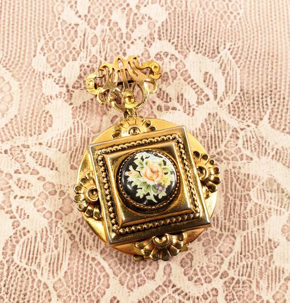 Vintage locket - image 2