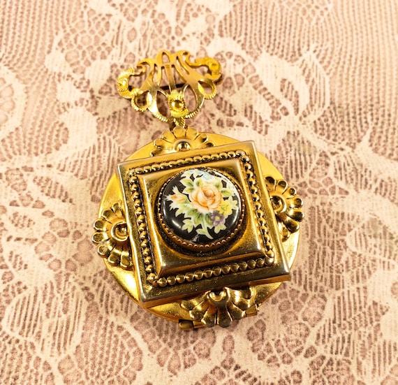 Vintage locket - image 1