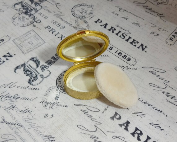 Flair Fleur De Lis Compact - image 7