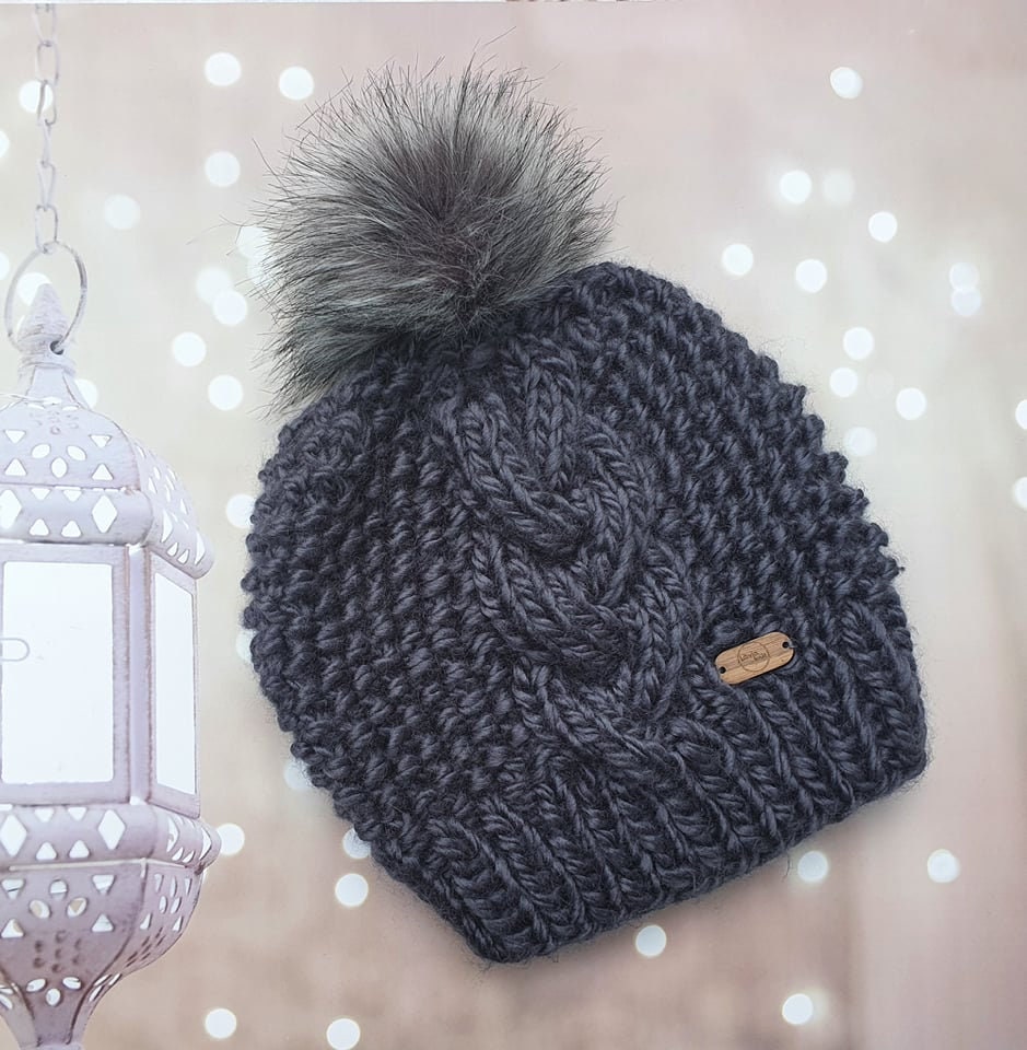 Chunky Knit Cable Hat Knitting Pattern, Pom Pom Beanie Tutorial ...