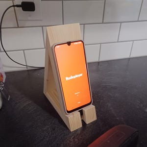 Easy Smartphone Stand Plan: Beginner Woodworking Project (PDF Download)