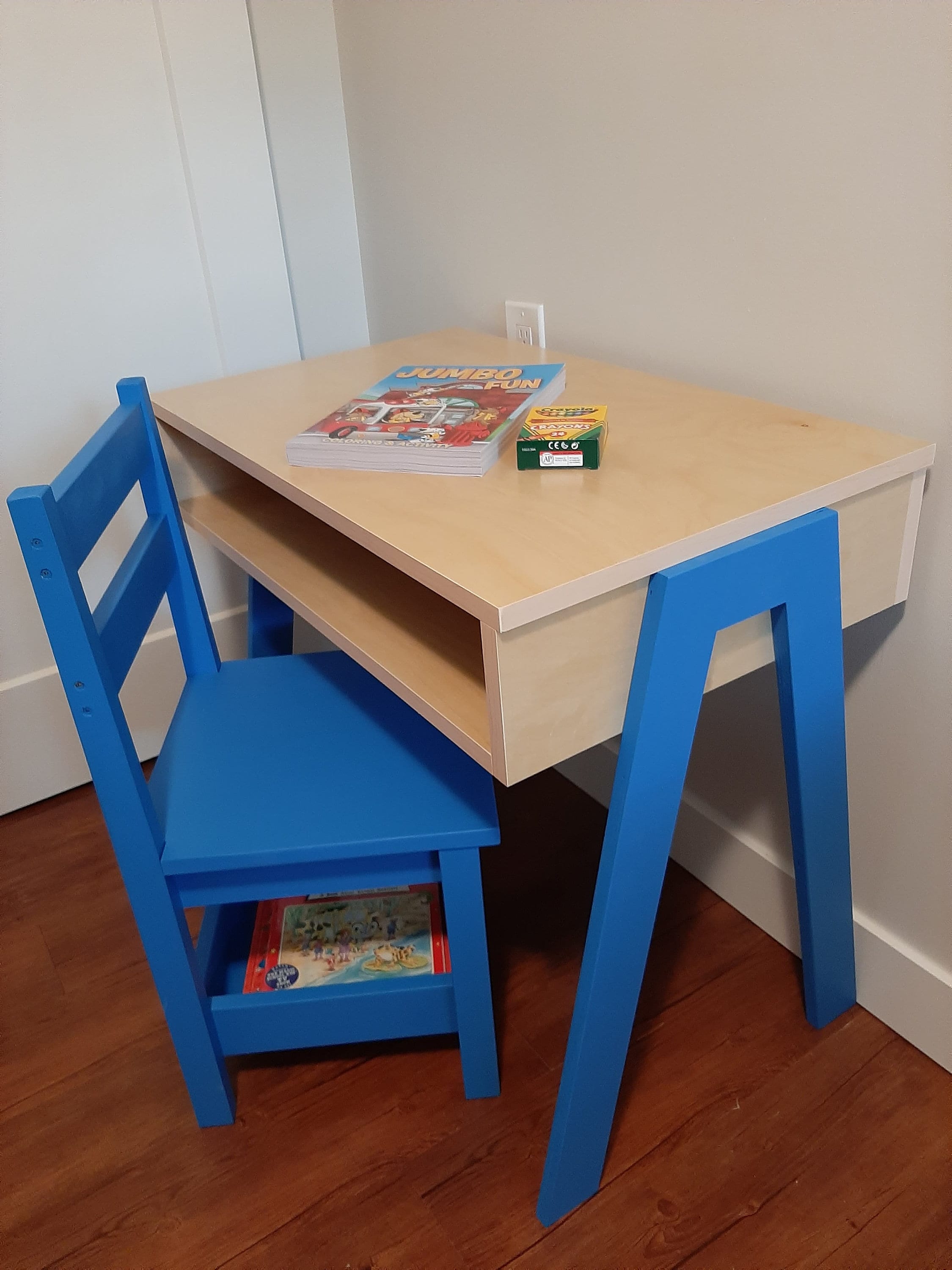 Kids Desk