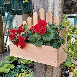 DIY Picket Fence Style Cedar Planter Plan, Super Easy Color Coded Schritt für Schritt Anfänger Holzbearbeitungsprojektplan, Basic Holzbearbeitungsplan.