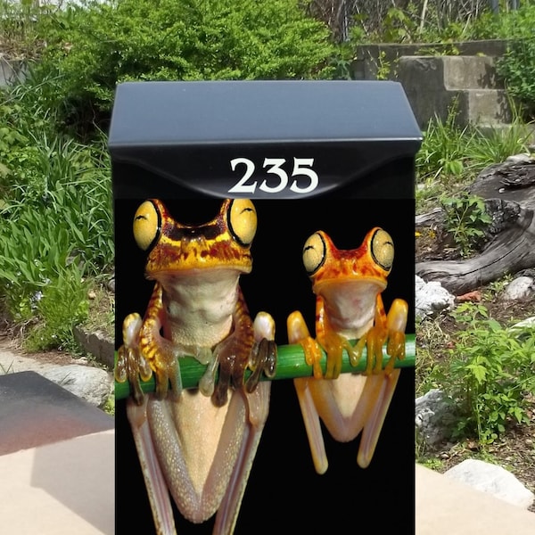 Frogs Wall Mounted Mailbox