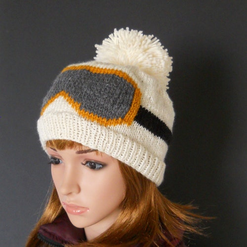 Snowboard Beanie with Ski Goggle Design, Ivory Pom Pom Beanie, Handknit Hat, Winter White Knit Beanie with Snowboard Goggle Design