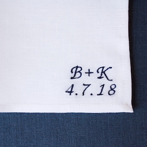 Pocket square for weddings gifts for men groomsman initials and date embroidery custom classic suit accessories white pocket squares wedding