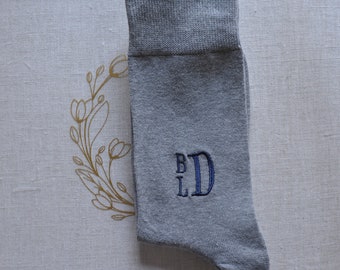 Chaussettes personnalisées / coffret cadeaux pour garçons d’honneur / chaussettes personnalisées pour hommes / chaussettes habillées pour hommes / chaussettes noires pour hommes / chaussettes monogrammées pour hommes noir