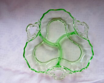 Cambridge Three-Part Relish in Green with Keyhole Handles