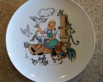 Cute BAVARIAN Girl Feeding Birds Plate Schumann Arzberg Chickens Geese